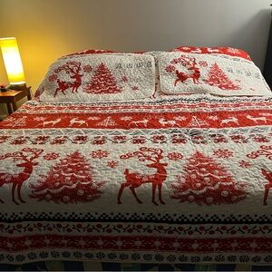 Festive Red, Black, and White Holiday Quilt Set